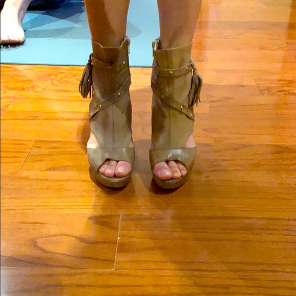 Funky heels - Picture 2 of 4